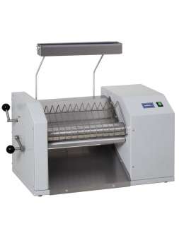 Тестораскатка Кий-В ТЭ-МП-2-34 с мукопросеивателем Тестораскатка Кий-В ТЭ-МП-2-34 с мукопросеивателем