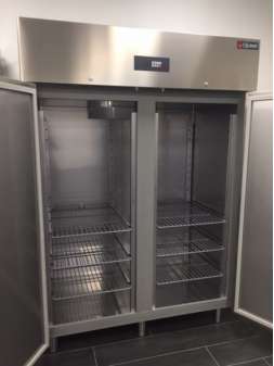 Холодильна шафа Gemm EFN02