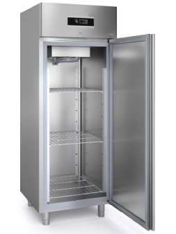 Холодильна шафа Sagi FD70T